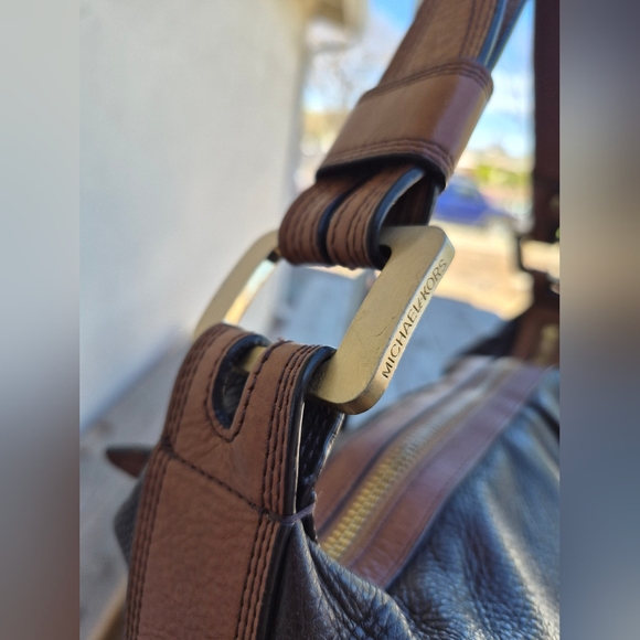 Michael Michael Kors Vintage Pebbled Leather Hobo Bag - Picture 4 of 11